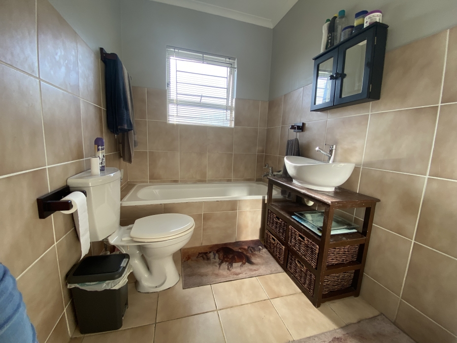 2 Bedroom Property for Sale in Parklands Western Cape